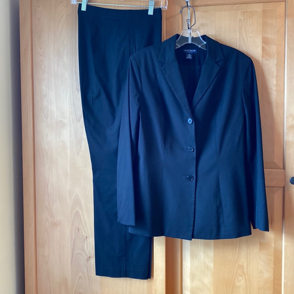 Ann Taylor Black Rayon Pant Suit - Size 10P